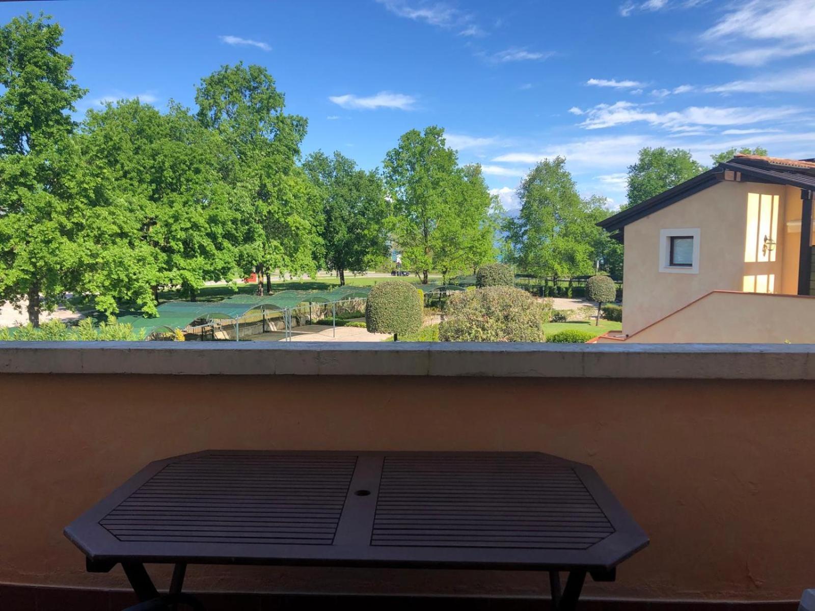 Lugana Village Resort&Sporting Club Peschiera del Garda Exteriör bild